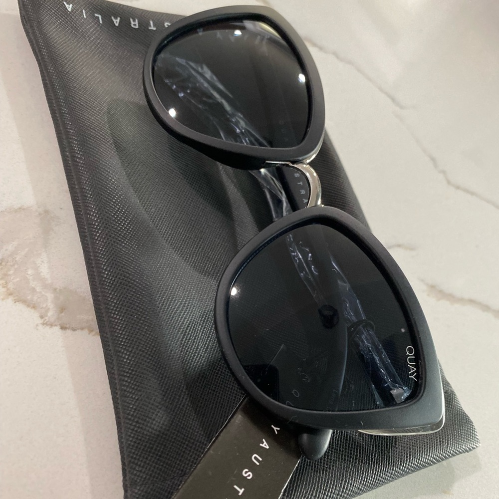 Quay Black and Silver Honey Sunglasses